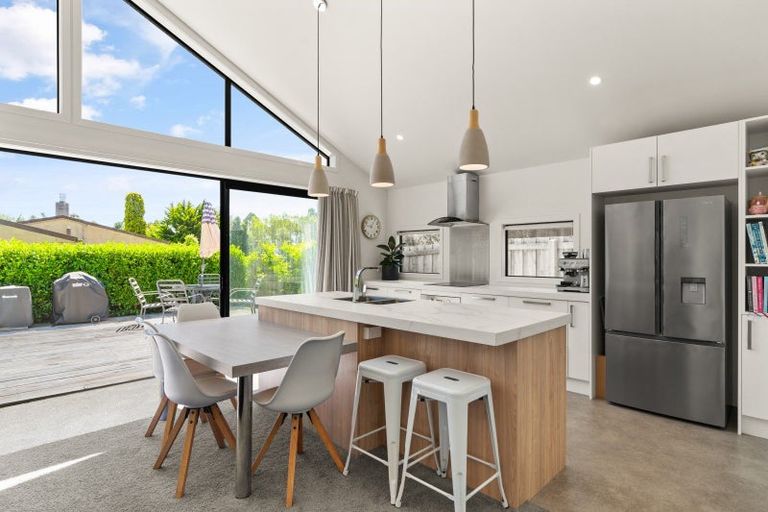 Photo of property in 8 Boundary Road, Kinmont Park, Mosgiel, 9024