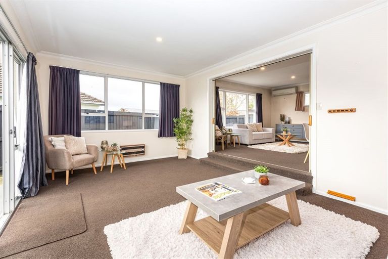 Photo of property in 23 Mappleton Avenue, Burnside, Christchurch, 8053