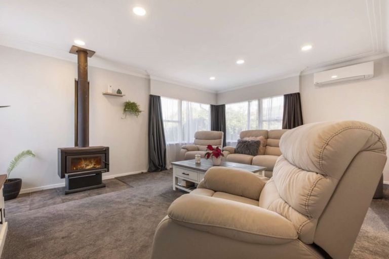 Photo of property in 13 Joyce Street, Pahurehure, Papakura, 2113