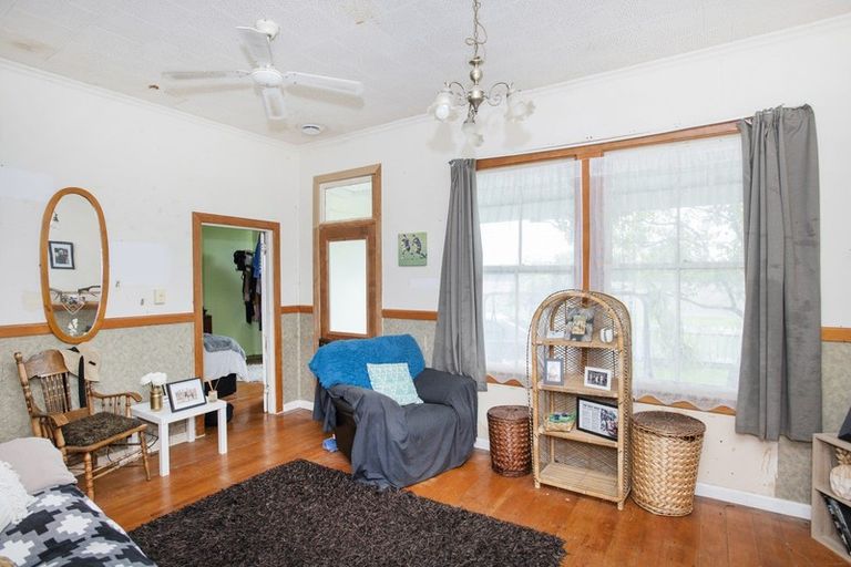 Photo of property in 7 Cemetery Road, Patutahi, Gisborne, 4072