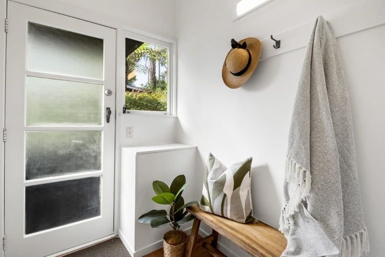 Photo of property in 13 Kauri Road, Birkenhead, Auckland, 0626