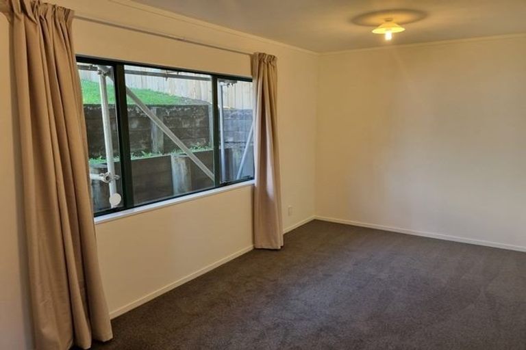 Photo of property in 1/80 Sunnyside Road, Sunnyvale, Auckland, 0612