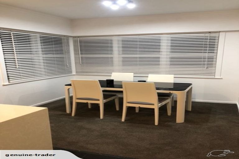 Photo of property in 230c Pakuranga Road, Pakuranga Heights, Auckland, 2010