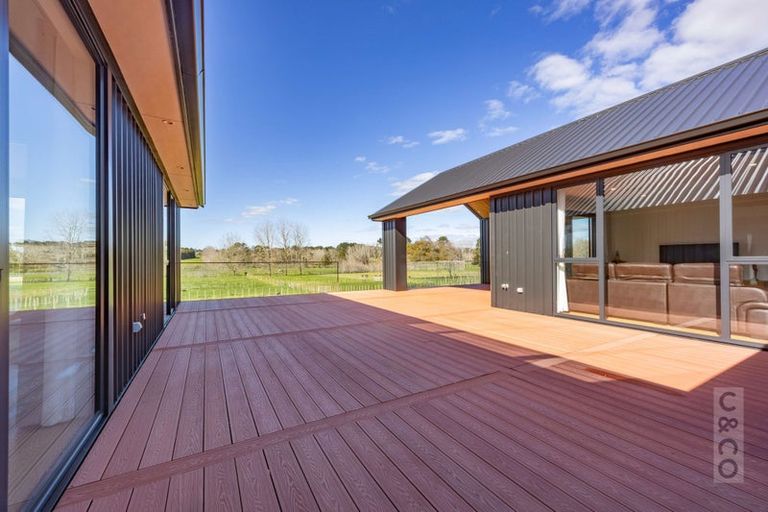 Photo of property in 179 Taupaki Road, Taupaki, 0782