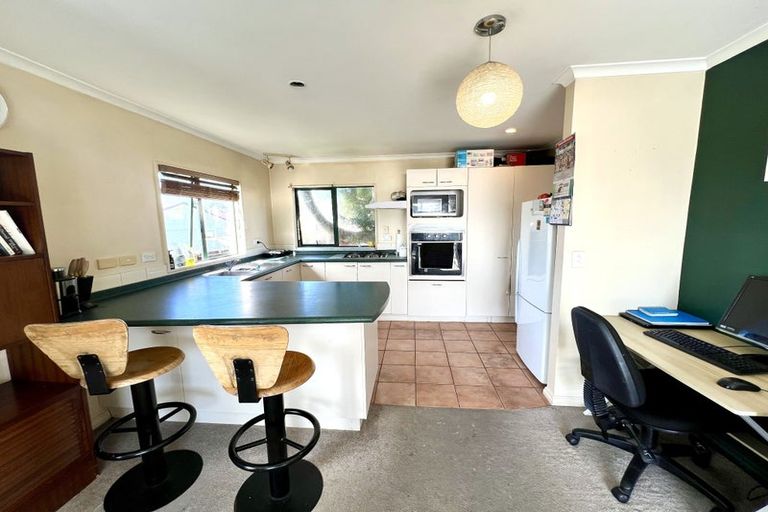 Photo of property in 33b Koromiko Street, New Lynn, Auckland, 0600