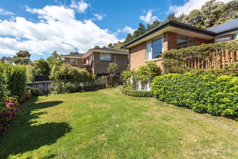 Photo of property in 107 Bay View Road, Moncks Bay, Christchurch, 8081