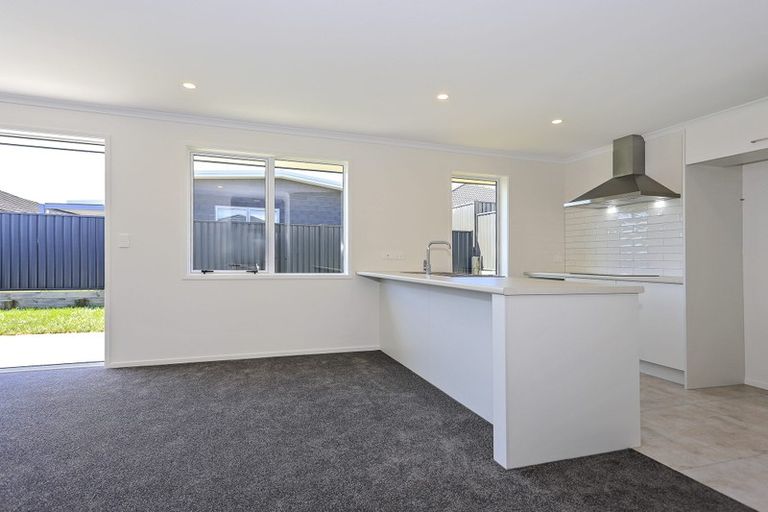 Photo of property in 20 Pioneer Crescent, Omokoroa, 3114