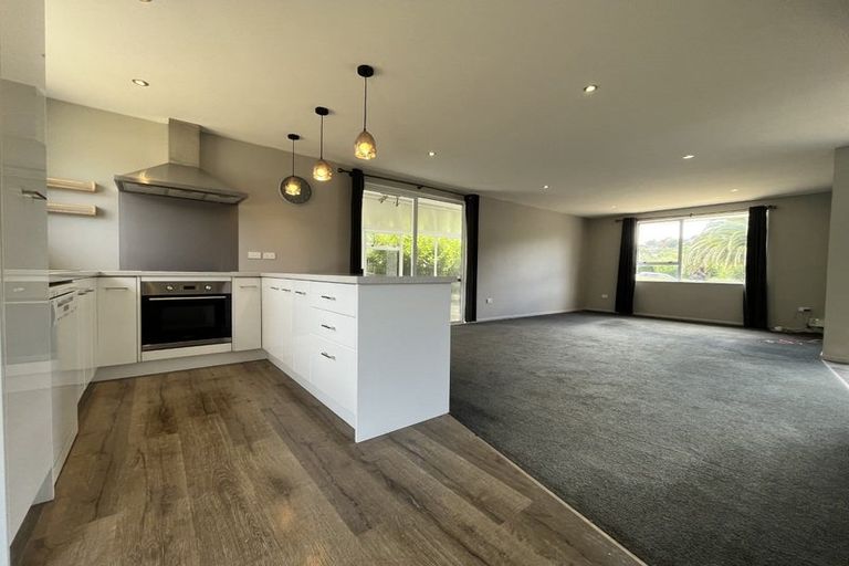 Photo of property in 20 Woolwich Close, Whitby, Porirua, 5024