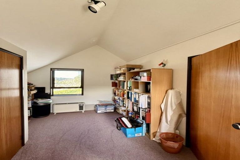 Photo of property in 23 Tamahine Street, Maupuia, Wellington, 6022