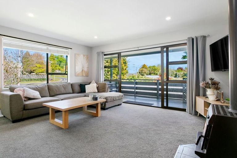 Photo of property in 90 Taharepa Road, Hilltop, Taupo, 3330