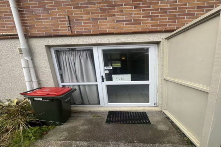 Photo of property in 5 The Anchorage, Sunnyhills, Auckland, 2010