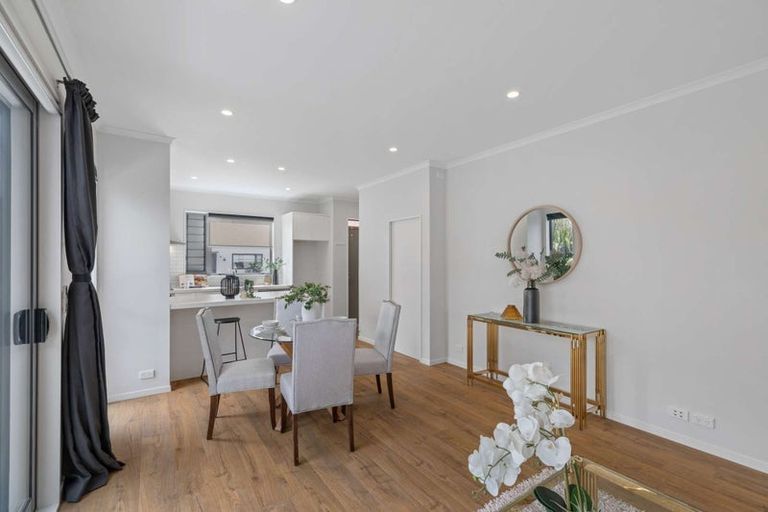 Photo of property in 11 Matimati Place, Hobsonville, Auckland, 0616