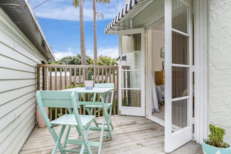 Photo of property in 1/36 Seabrook Avenue, New Lynn, Auckland, 0600