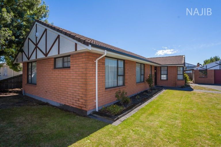 Photo of property in 11 Mchaffies Place, Wainoni, Christchurch, 8061