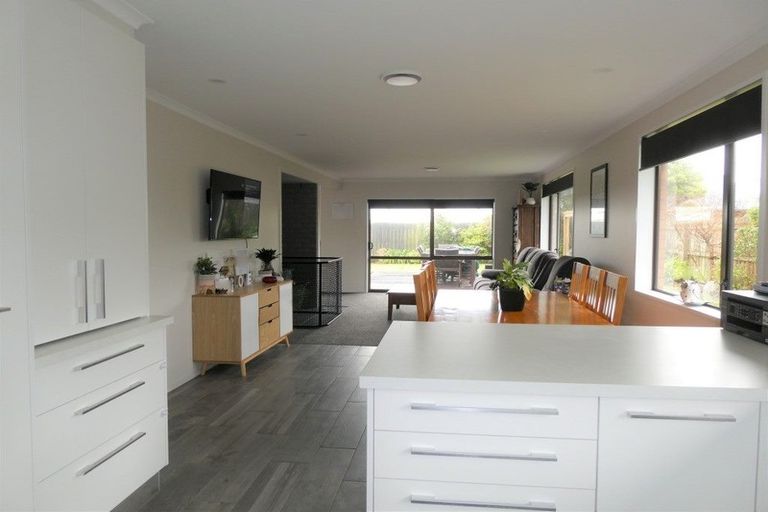 Photo of property in 14 Loris Place, Karoro, Greymouth, 7805