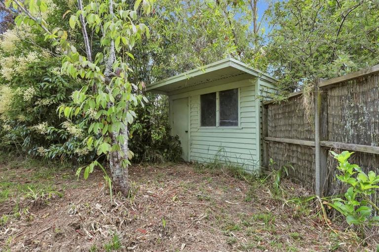 Photo of property in 15 Bays Road, Orere Point, 2585