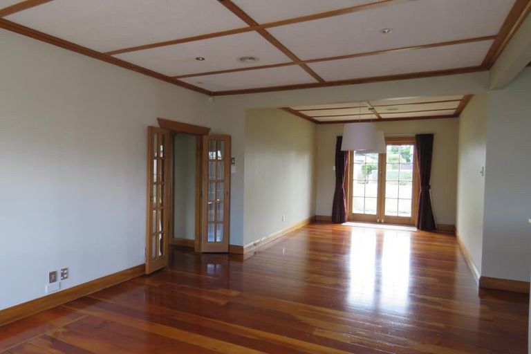 Photo of property in 10 Witako Street, Fitzroy, New Plymouth, 4312