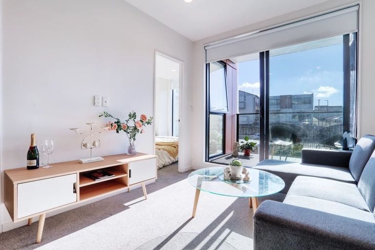 Photo of property in 312/19 Rawene Road, Birkenhead, Auckland, 0626