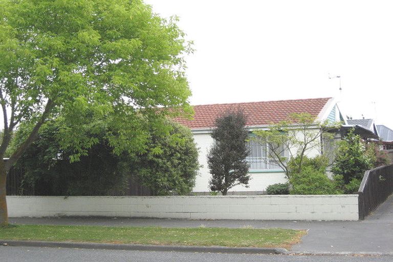Photo of property in 201a Queenspark Drive, Parklands, Christchurch, 8083