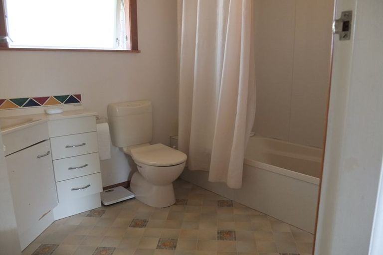 Photo of property in 27 Bernard Street, Chedworth, Hamilton, 3210