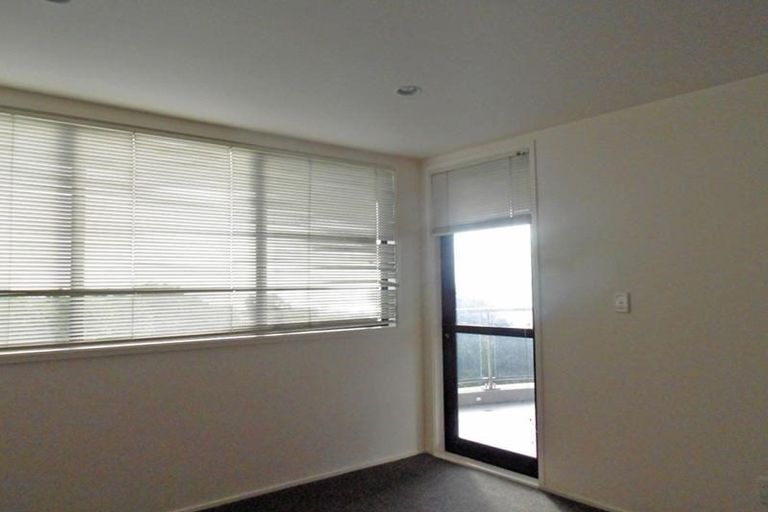 Photo of property in 175gd Hurstmere Road, Takapuna, Auckland, 0622