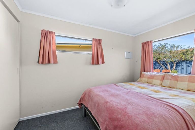 Photo of property in 52 Clarence Cox Crescent, Pirimai, Napier, 4112
