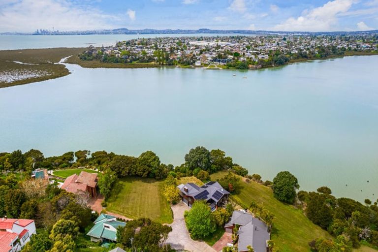 Photo of property in 163 West Harbour Drive, West Harbour, Auckland, 0618