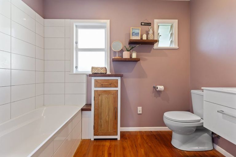 Photo of property in 6b Waikareao Way, Brookfield, Tauranga, 3110