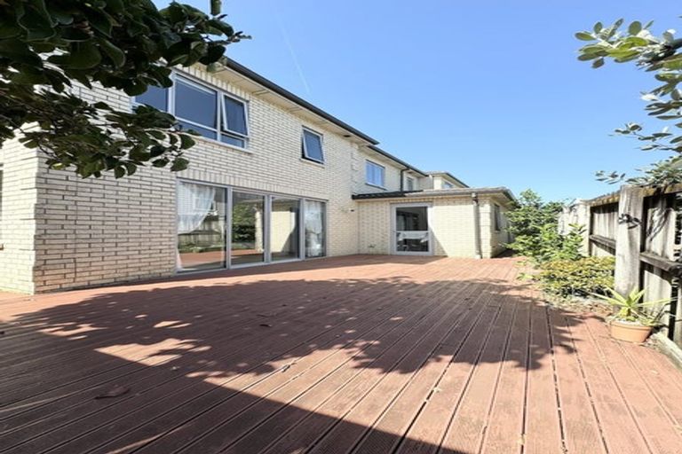 Photo of property in 61d Fields Parade, Oteha, Auckland, 0632