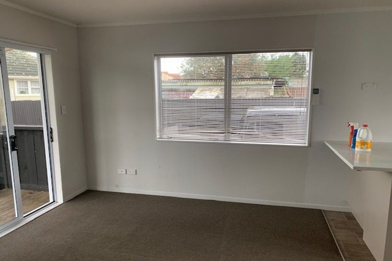 Photo of property in 36 Bowater Place, Manurewa, Auckland, 2102