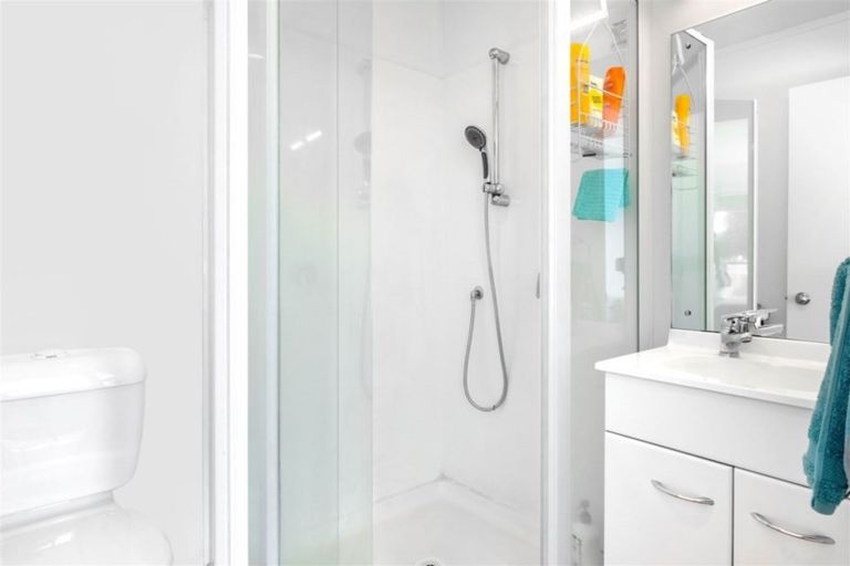 Photo of property in 72b Seabrook Avenue, New Lynn, Auckland, 0600