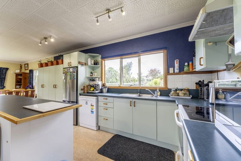 Photo of property in 16 Lancaster Street, Hampden, 9410