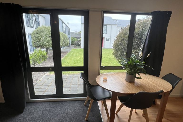 Photo of property in 7/74 Hansons Lane, Upper Riccarton, Christchurch, 8041