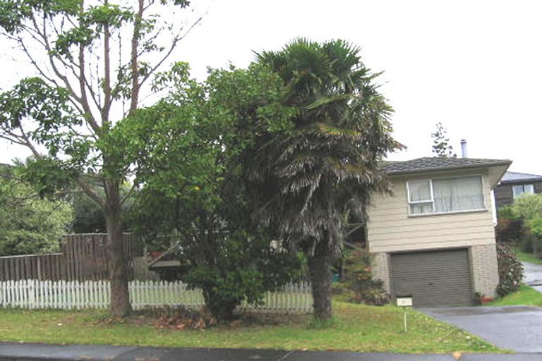 Photo of property in 1/53 Lavery Place, Sunnynook, Auckland, 0632