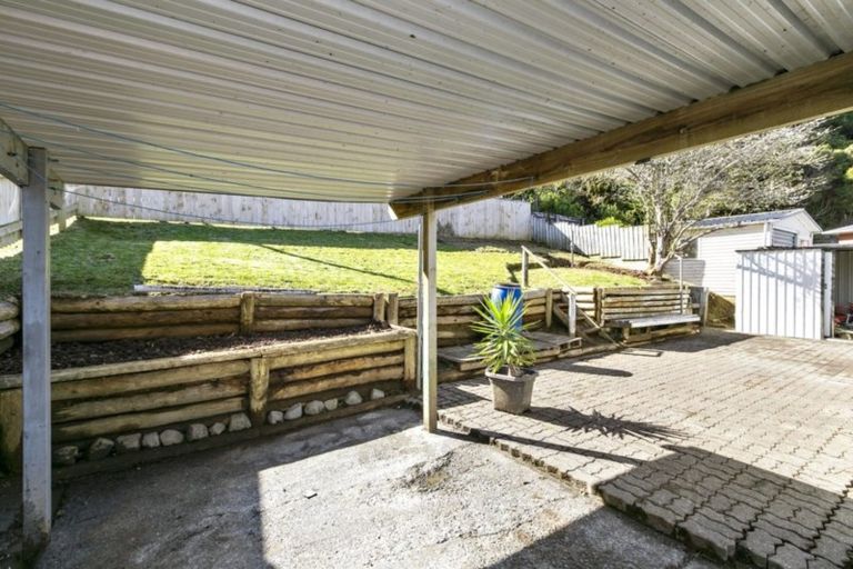 Photo of property in 71 Petrie Street, Wainuiomata, Lower Hutt, 5014