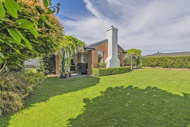 Photo of property in 18 Glenwood Drive, Prebbleton, 7604