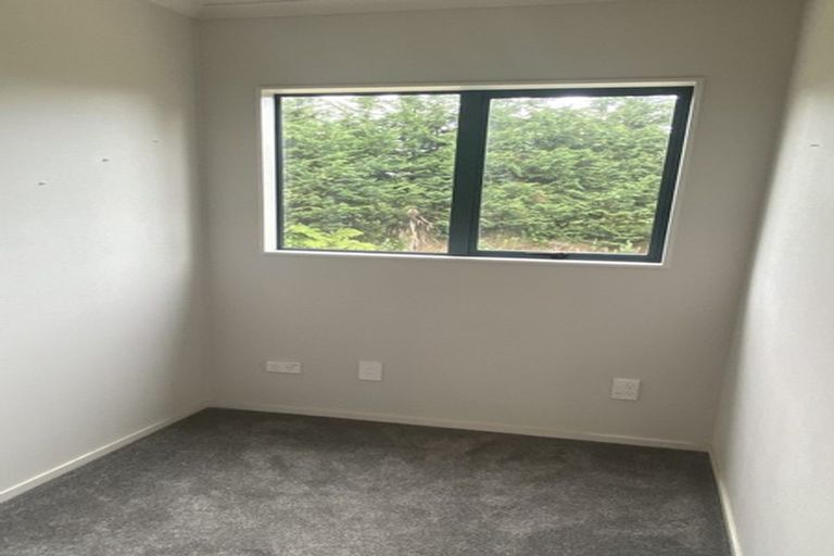 Photo of property in 172 Paraite Road, Paraite, New Plymouth, 4373