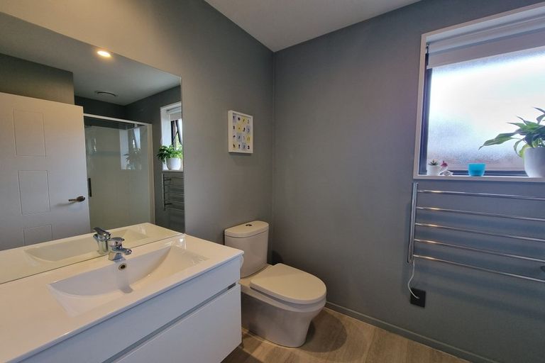 Photo of property in 2/96 Palmers Road, New Brighton, Christchurch, 8083