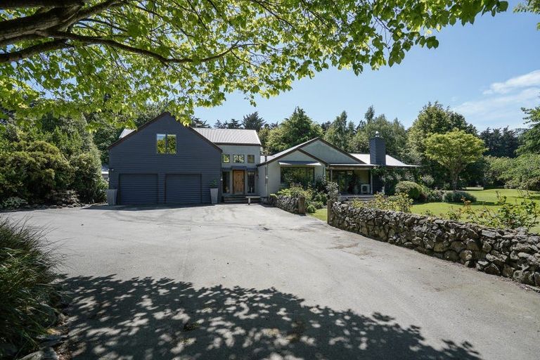 Photo of property in 201 Lochiel Branxholme Road, Lochiel, Winton, 9781