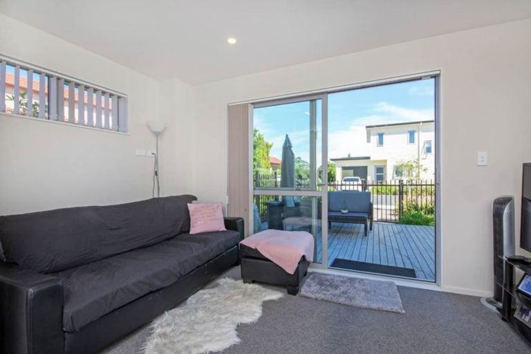 Photo of property in 35/11 Ray Small Drive, Papakura, 2110