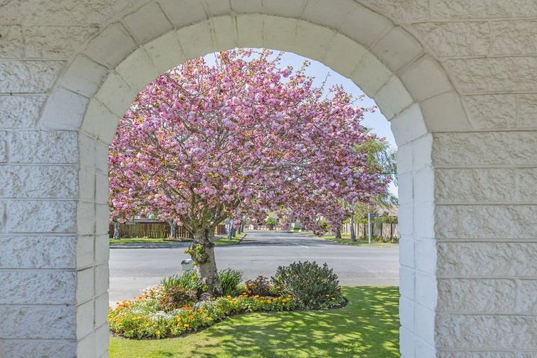 Photo of property in 74 Sabys Road, Halswell, Christchurch, 8025