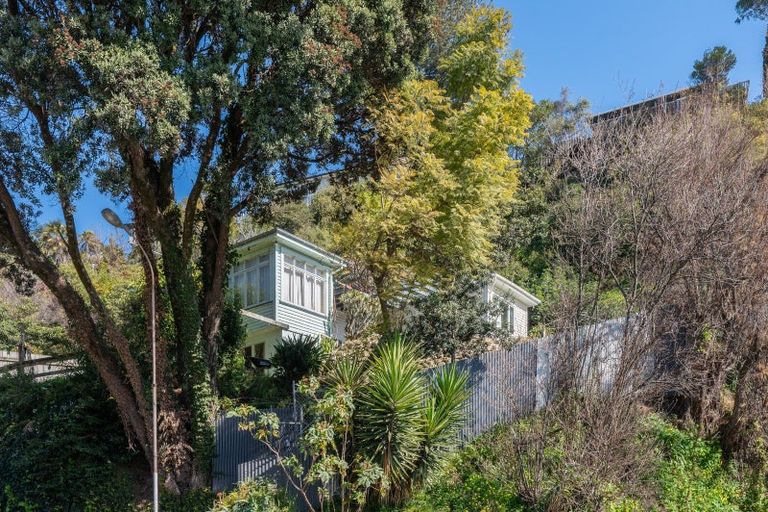 Photo of property in 3 Hornsey Road, Bluff Hill, Napier, 4110