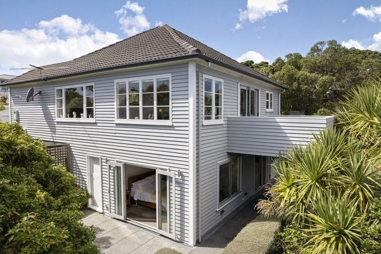 Photo of property in 15 Pelorous Street, Paparangi, Wellington, 6037