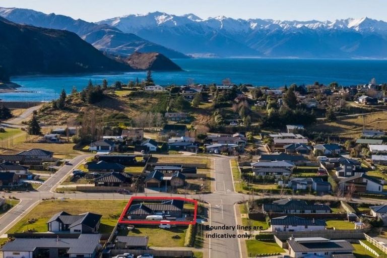Photo of property in 2 Little Maude Drive, Lake Hawea, Wanaka, 9382