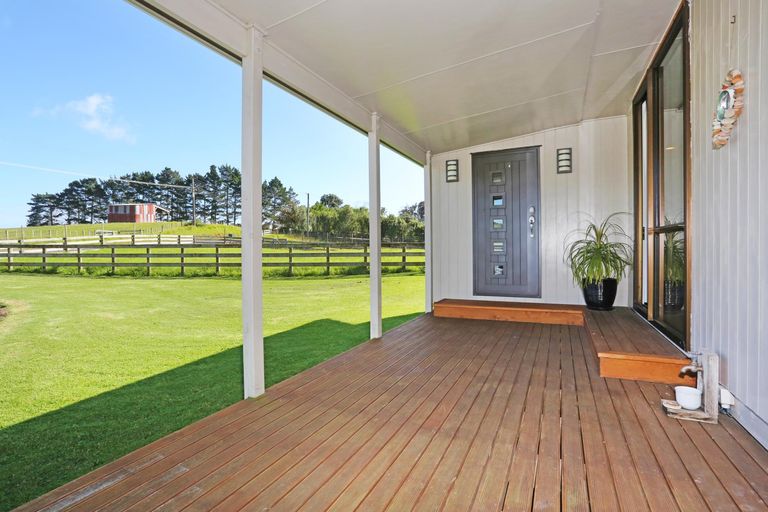 Photo of property in 110 Reid Road, Glenbrook, Waiuku, 2681