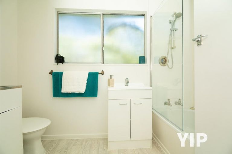 Photo of property in 16a Glen Alton Avenue, Paparangi, Wellington, 6037