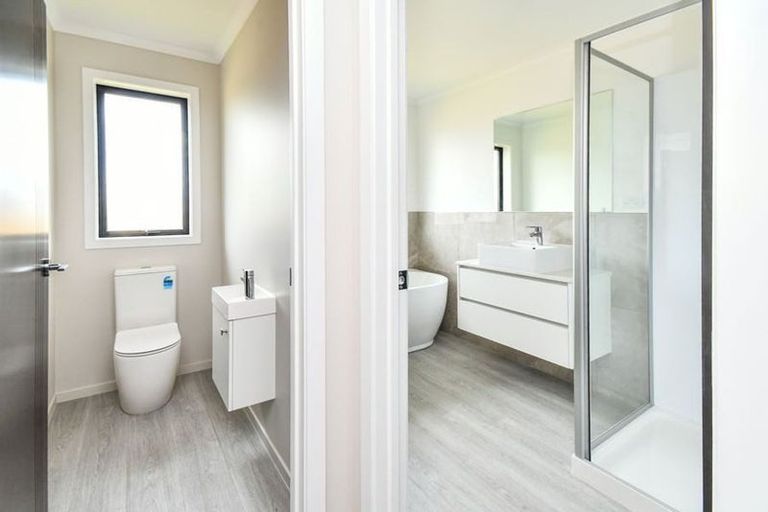 Photo of property in 35a Leathem Crescent, Pokeno, 2402