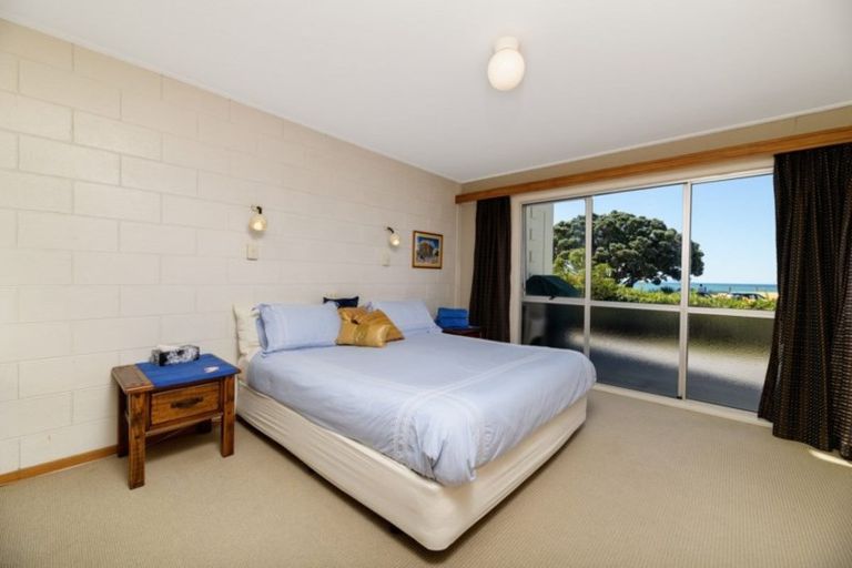 Photo of property in 18 Marine Parade, Mount Maunganui, 3116