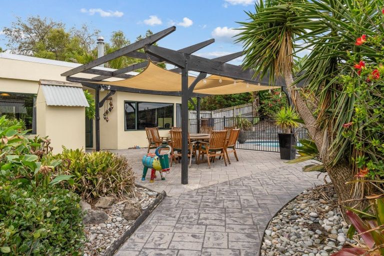 Photo of property in 10 Matarau Road, Matarau, Kamo, 0185