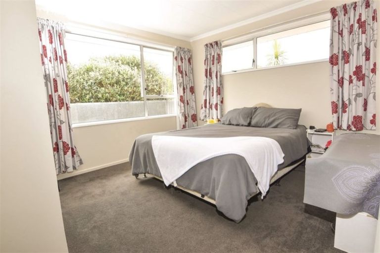 Photo of property in 72a Oram Avenue, New Brighton, Christchurch, 8061